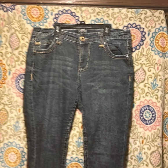 Roz& ALI size 8 women’s jeans - Picture 5 of 6